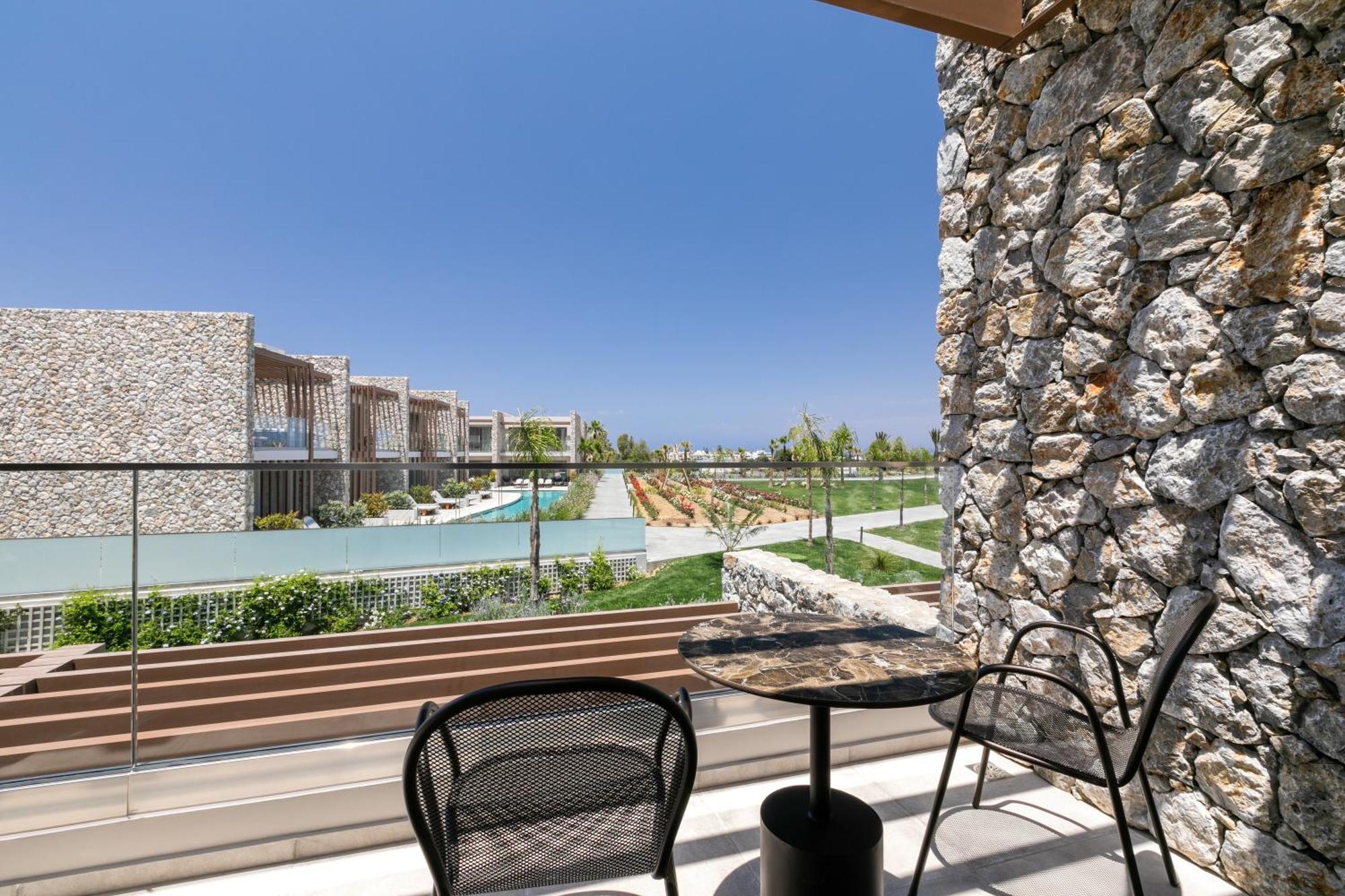 Utopia Blu 4*